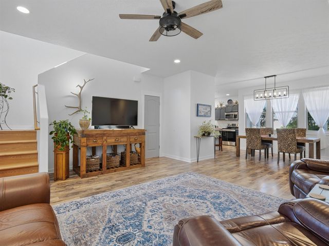2995 Golden Hawk Way, Grand Junction, CO 81503