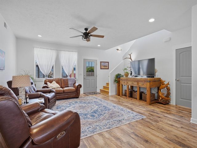 2995 Golden Hawk Way, Grand Junction, CO 81503