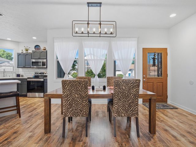 2995 Golden Hawk Way, Grand Junction, CO 81503
