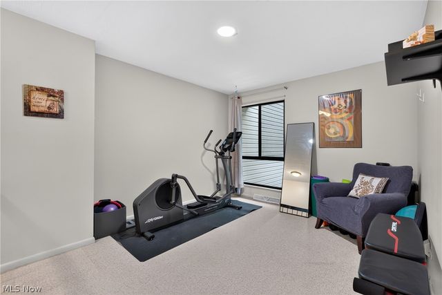 6260 Greenwood Pky 202, Northfield, OH 44067