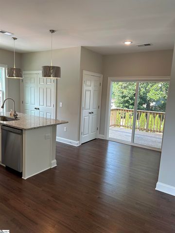 402 Prosperity Avenue, Greenville, SC 29605
