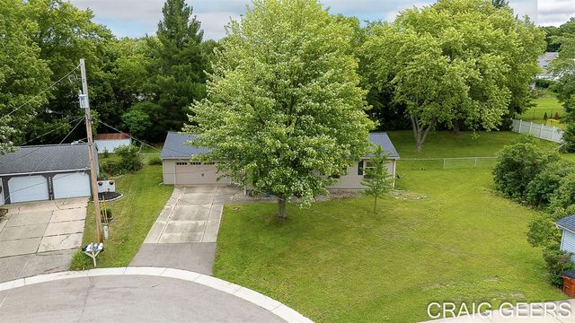2864 Mustang Court, Grand Rapids, MI 49525