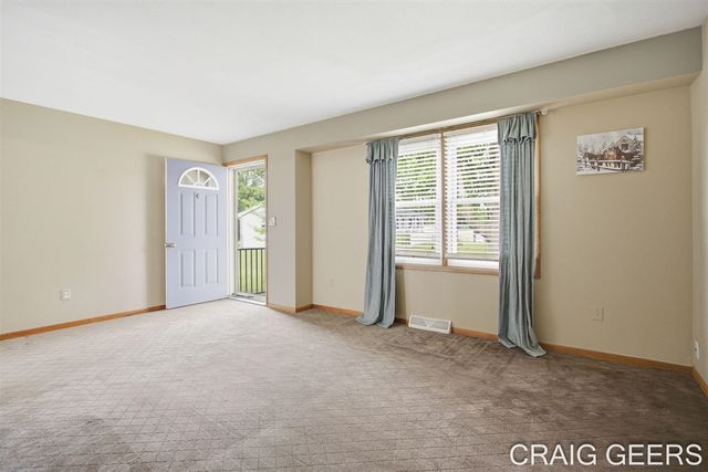 2864 Mustang Court, Grand Rapids, MI 49525