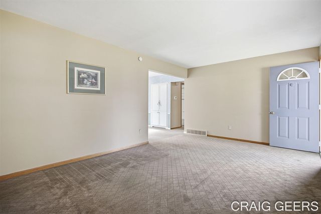 2864 Mustang Court, Grand Rapids, MI 49525