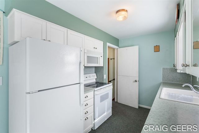 2864 Mustang Court, Grand Rapids, MI 49525