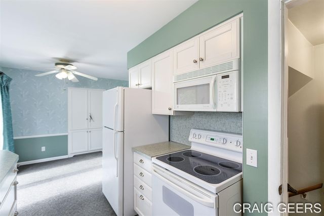2864 Mustang Court, Grand Rapids, MI 49525