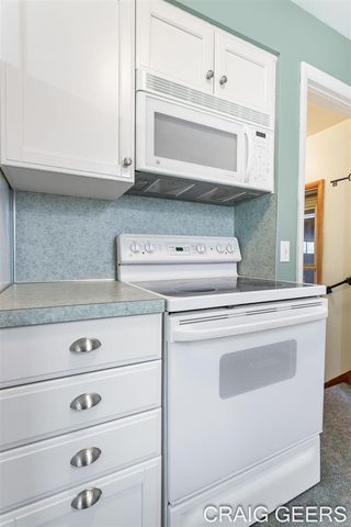 2864 Mustang Court, Grand Rapids, MI 49525