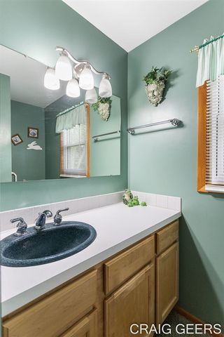 2864 Mustang Court, Grand Rapids, MI 49525