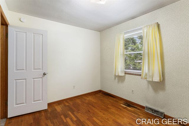 2864 Mustang Court, Grand Rapids, MI 49525