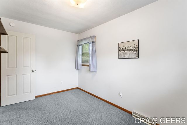 2864 Mustang Court, Grand Rapids, MI 49525