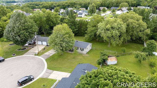 2864 Mustang Court, Grand Rapids, MI 49525