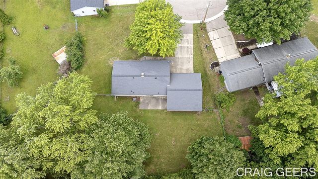 2864 Mustang Court, Grand Rapids, MI 49525