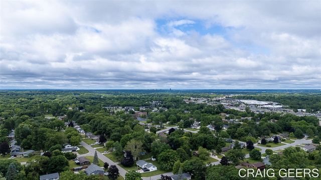 2864 Mustang Court, Grand Rapids, MI 49525