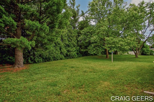 2864 Mustang Court, Grand Rapids, MI 49525