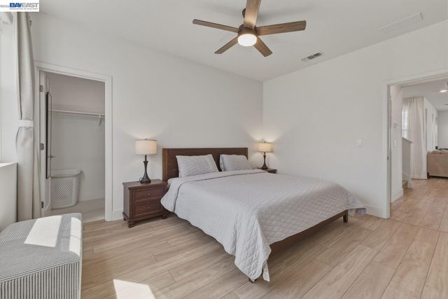 9274 Enterprise Dr, Newark, CA 94560