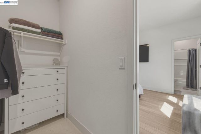 9274 Enterprise Dr, Newark, CA 94560