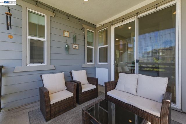9274 Enterprise Dr, Newark, CA 94560