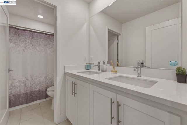 9274 Enterprise Dr, Newark, CA 94560
