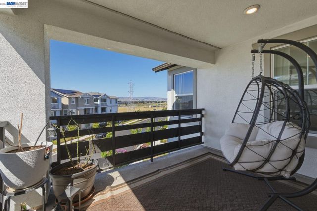 9274 Enterprise Dr, Newark, CA 94560