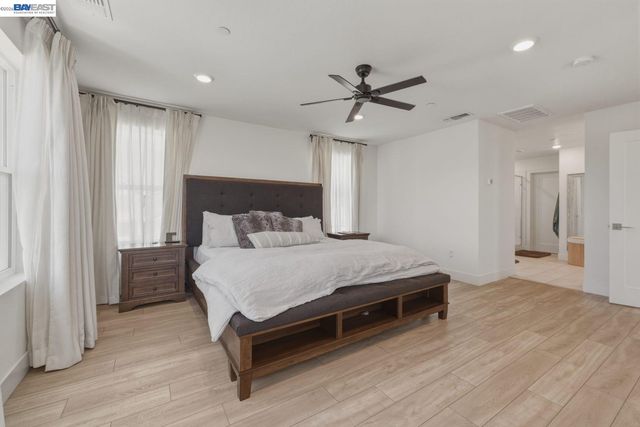 9274 Enterprise Dr, Newark, CA 94560