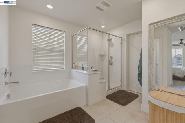 9274 Enterprise Dr, Newark, CA 94560