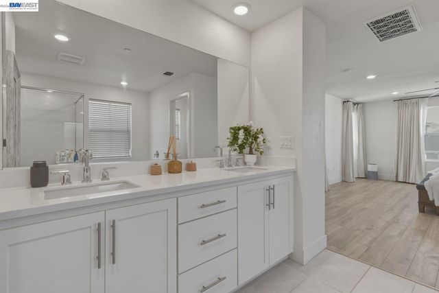 9274 Enterprise Dr, Newark, CA 94560