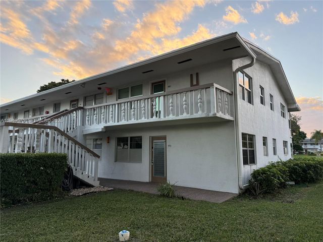 573 Durham U 573, Deerfield Beach, FL 33442