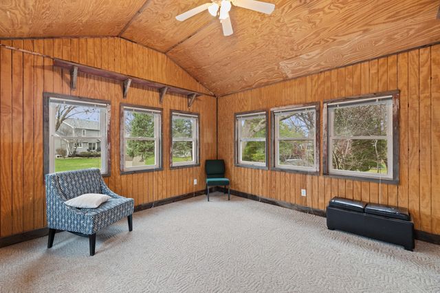 4724 78th Place, Urbandale, IA 50322