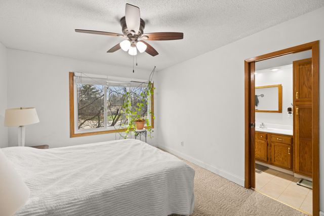 4724 78th Place, Urbandale, IA 50322