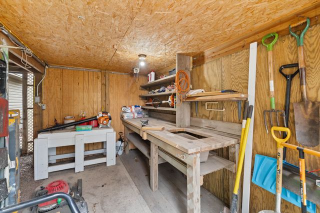 4724 78th Place, Urbandale, IA 50322