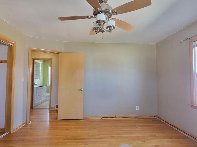 3657 S Taylor COURT, Milwaukee, WI 53207