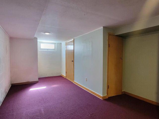 3657 S Taylor COURT, Milwaukee, WI 53207