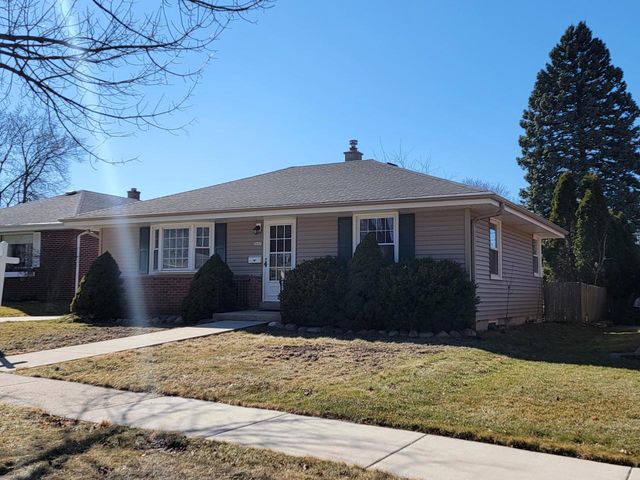 3657 S Taylor COURT, Milwaukee, WI 53207