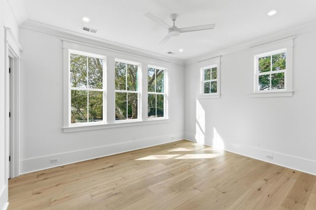 832 Mccants Drive, Mount Pleasant, SC 29464
