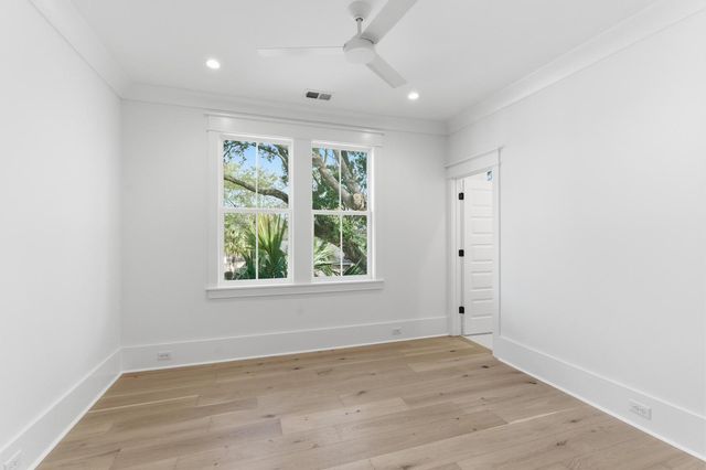 832 Mccants Drive, Mount Pleasant, SC 29464