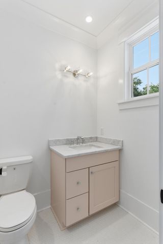 832 Mccants Drive, Mount Pleasant, SC 29464