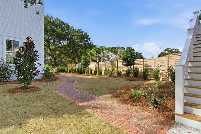 832 Mccants Drive, Mount Pleasant, SC 29464