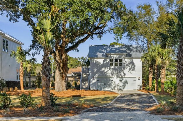 832 Mccants Drive, Mount Pleasant, SC 29464