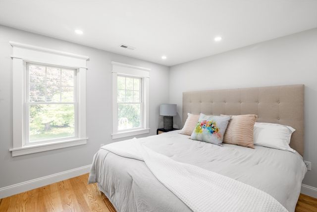 5 Pinetree Lane, Tisbury, MA 02568