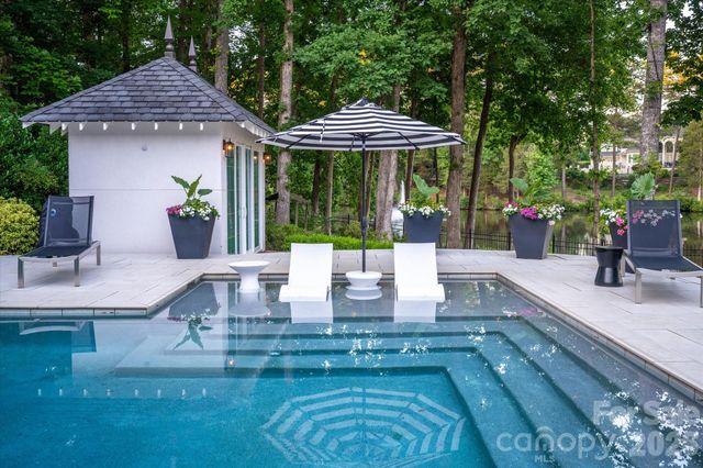 6405 Mitchell Hollow Road, Charlotte, NC 28277