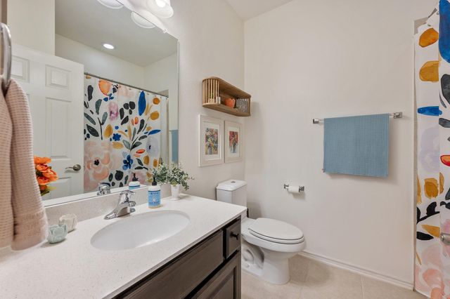 4400 Vaughan ST B, Austin, TX 78723