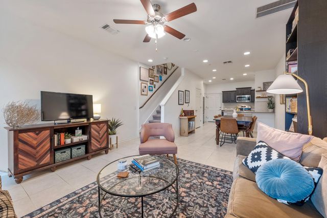 4400 Vaughan ST B, Austin, TX 78723