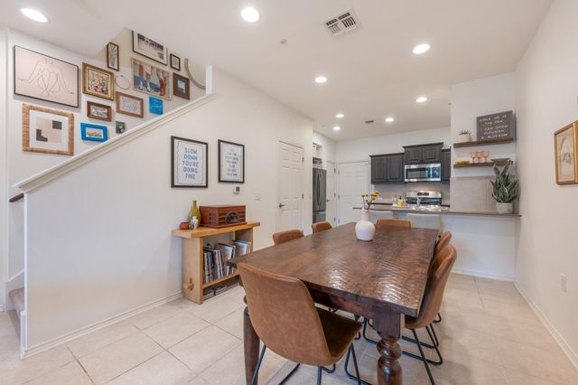 4400 Vaughan ST B, Austin, TX 78723