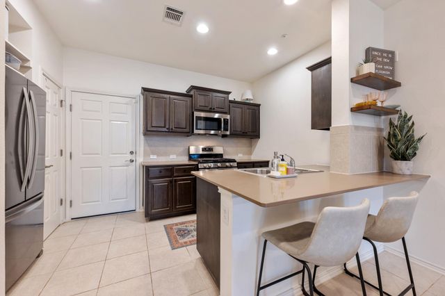 4400 Vaughan ST B, Austin, TX 78723