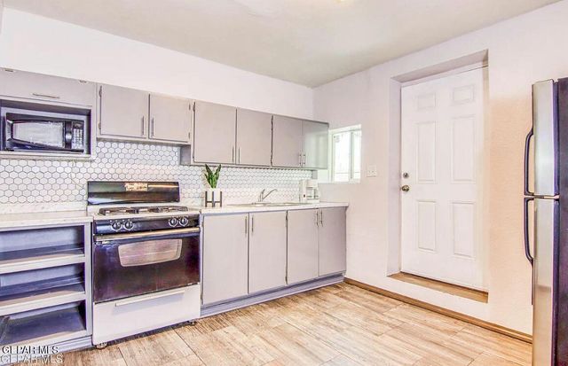 221 HADLOCK Street B, El Paso, TX 79905