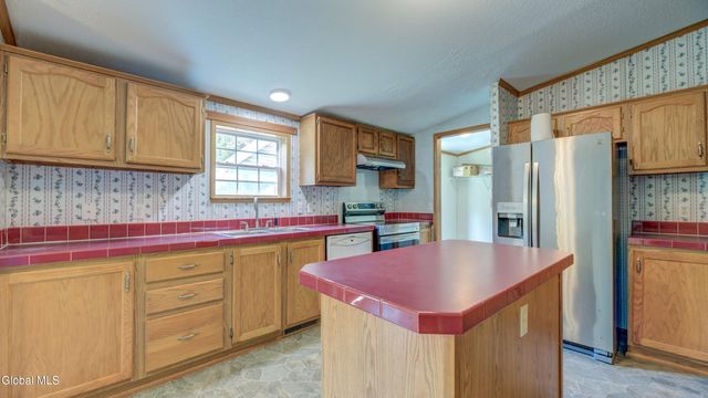 327-333 State Route 29A, Mayfield, NY 12078