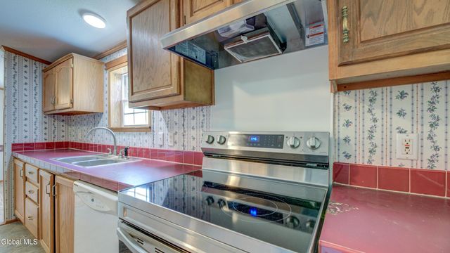 327-333 State Route 29A, Mayfield, NY 12078