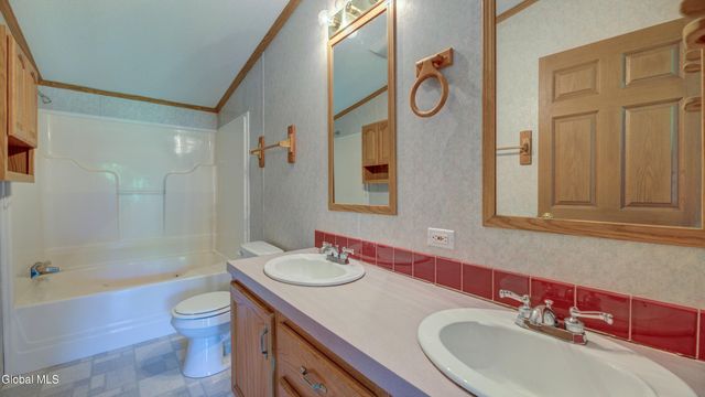 327-333 State Route 29A, Mayfield, NY 12078