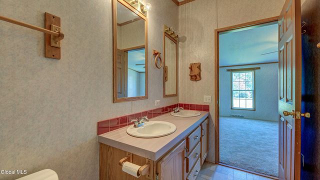 327-333 State Route 29A, Mayfield, NY 12078