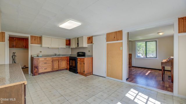 327-333 State Route 29A, Mayfield, NY 12078